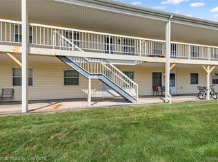 20887 Flora St, Roseville, MI 48066