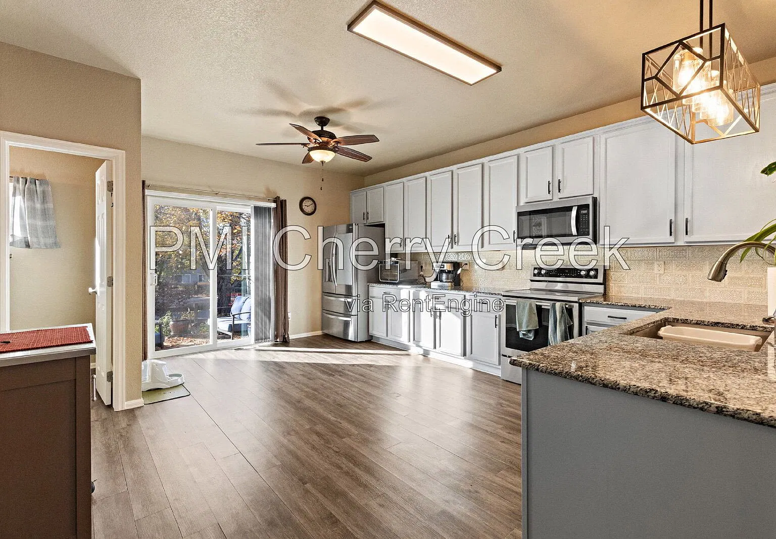 3 bed, 2.5 bath, 1582 sqft, $2,875 — Photo 4