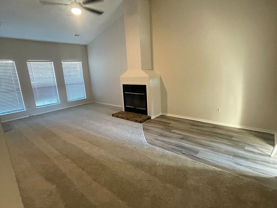 1st image of 205 Laurel Hill Dr