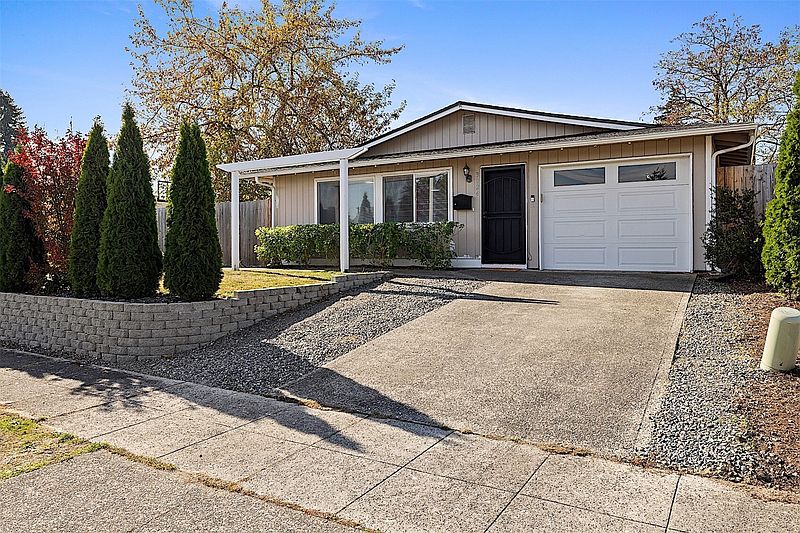2nd image of 3824 E G Street