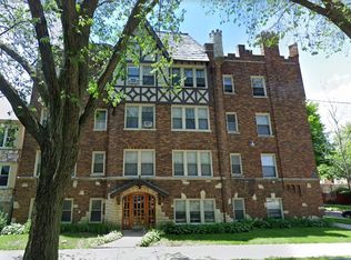 3341 W Hollywood Ave #1, Chicago, IL 60659