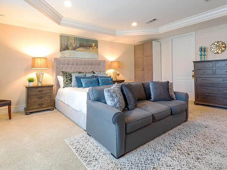 15935 W Archwood Ln — Photo 6