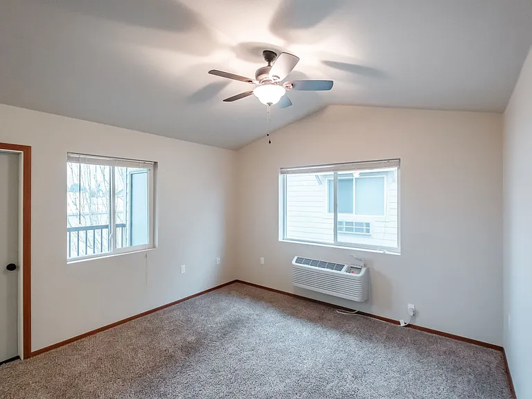 Lafayette Place Apartments — Photo 27