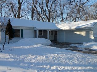 1917 N Birchwood Ave, Appleton, WI 54914