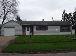 2209 Spring Brook Ave, Rockford, IL 61107