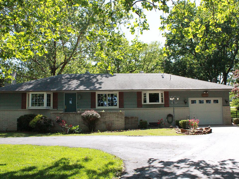 1st image of 2693 Marshall Ave
