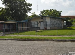 210 Moonstone Dr, San Antonio, TX 78233