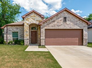 2404 Macon St, Dallas, TX 75215