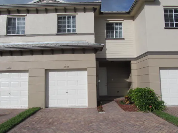 2026 Nassau Dr, Riviera Beach, FL 33404