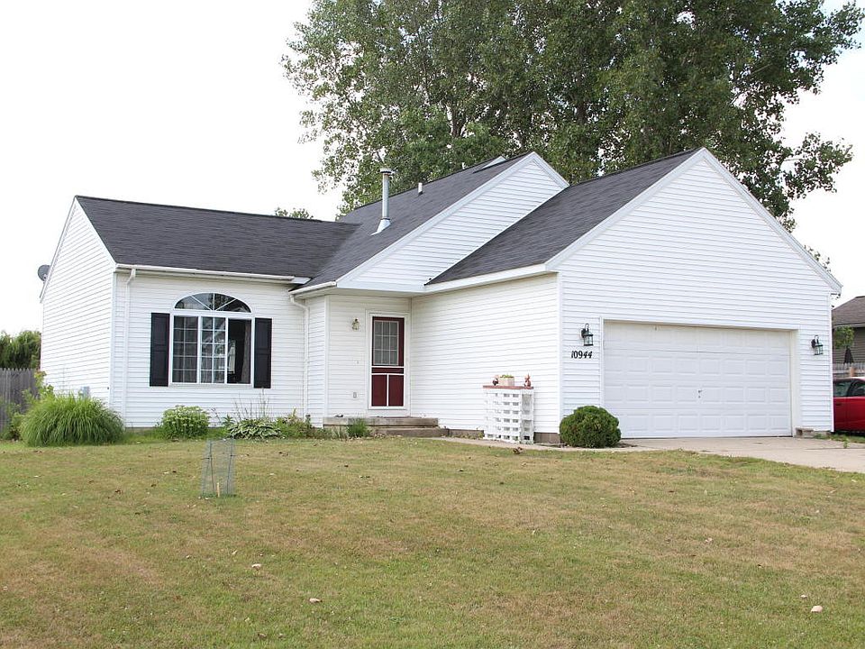 1st image of 10944 Wood Run Dr