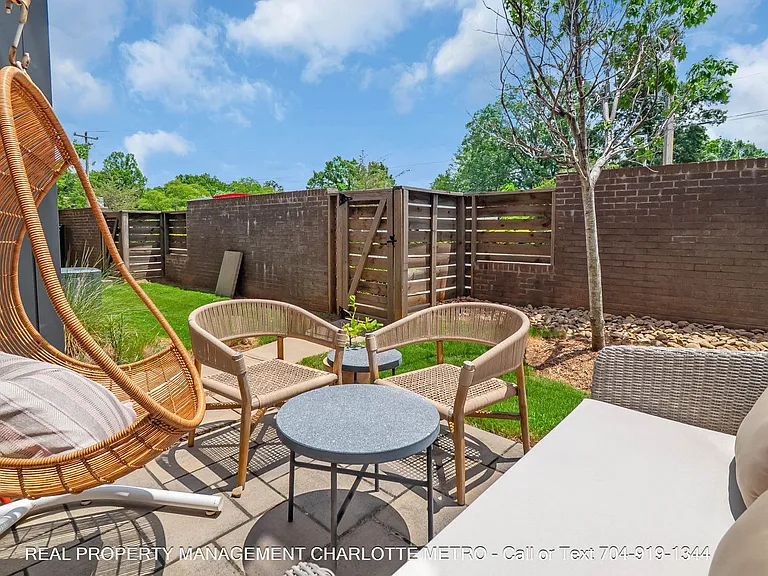1609 Parkwood Ave — Photo 6