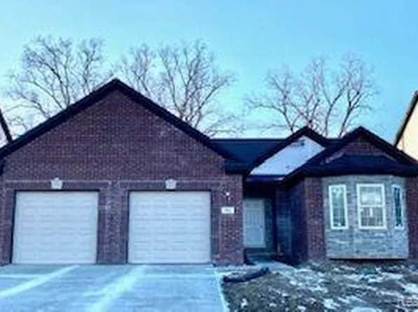 5016 Chatsworth St, Dundee, MI 48131