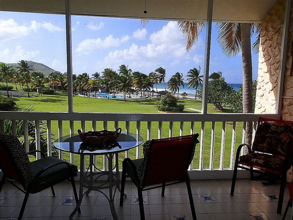 Screened in porch view