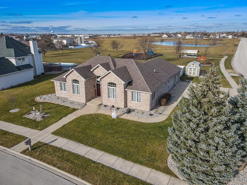 911 Brian Dr, Manteno, IL 60950 Zillow