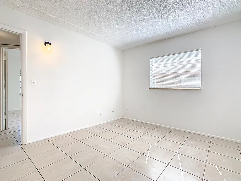 714 Michigan Ct #1 — Photo 7