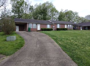 321 Humston Dr, Lawrenceburg, KY 40342