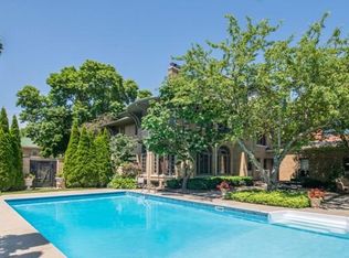 3444 N Shepard Ave, Milwaukee, WI 53211