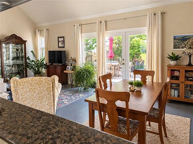 350 Atalin St — Photo 3