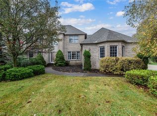8325 Windsor Way, Broadview Heights, OH