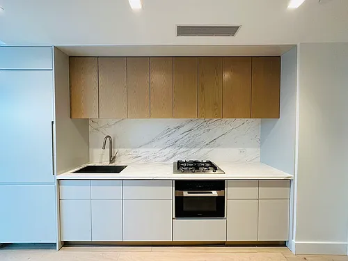 208 Delancey St #10E Photo 1