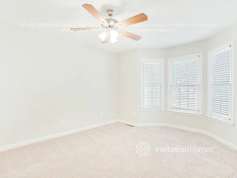 460 Austin Dr — Photo 15