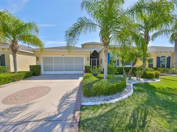 1647 Emerald Dunes Dr, Sun City Center, FL 33573