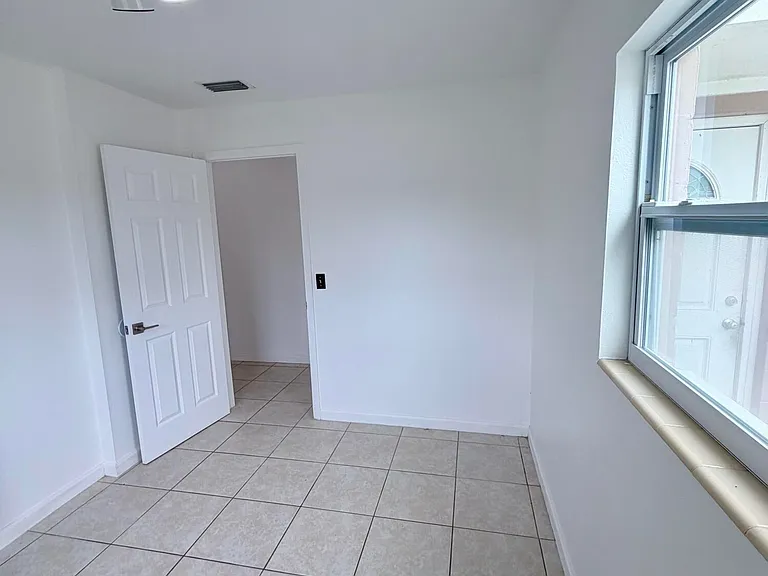 2107 Little John Rd — Photo 24