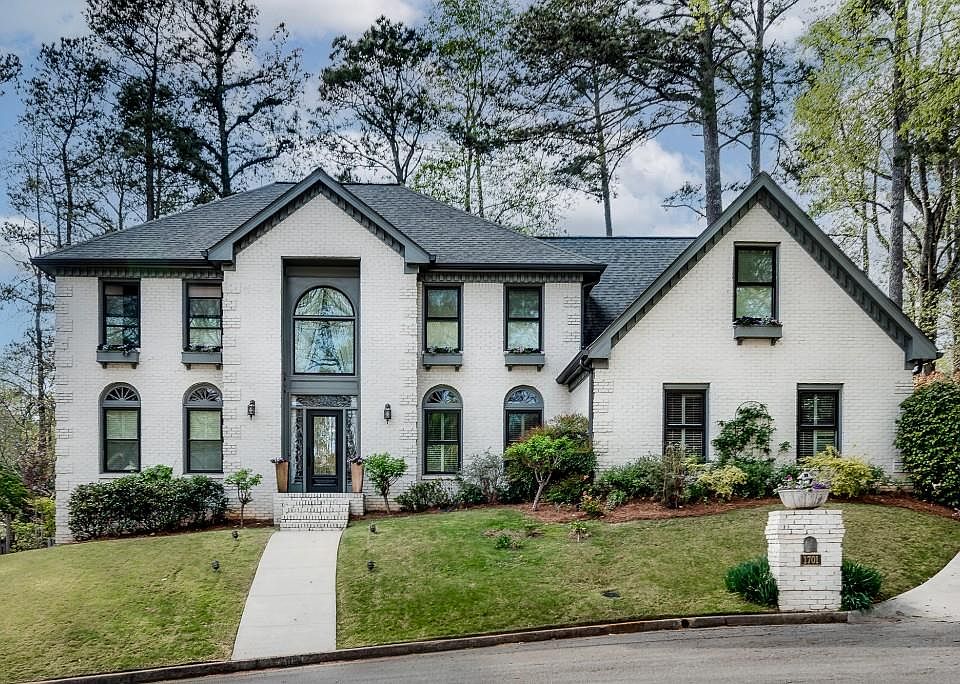1st image of 1701 Grove Park Way