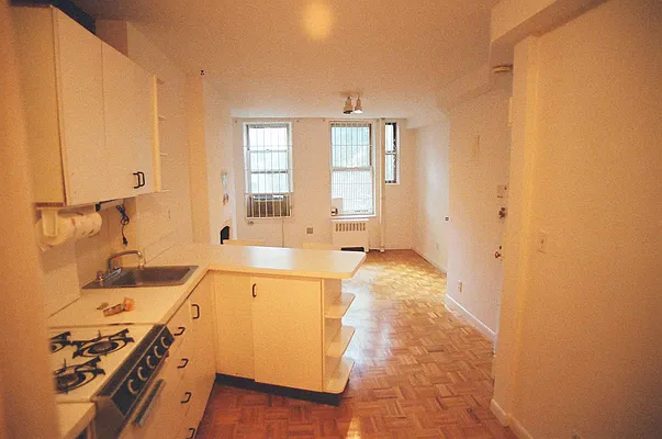 Rented by Performing Assets Corp | media 19