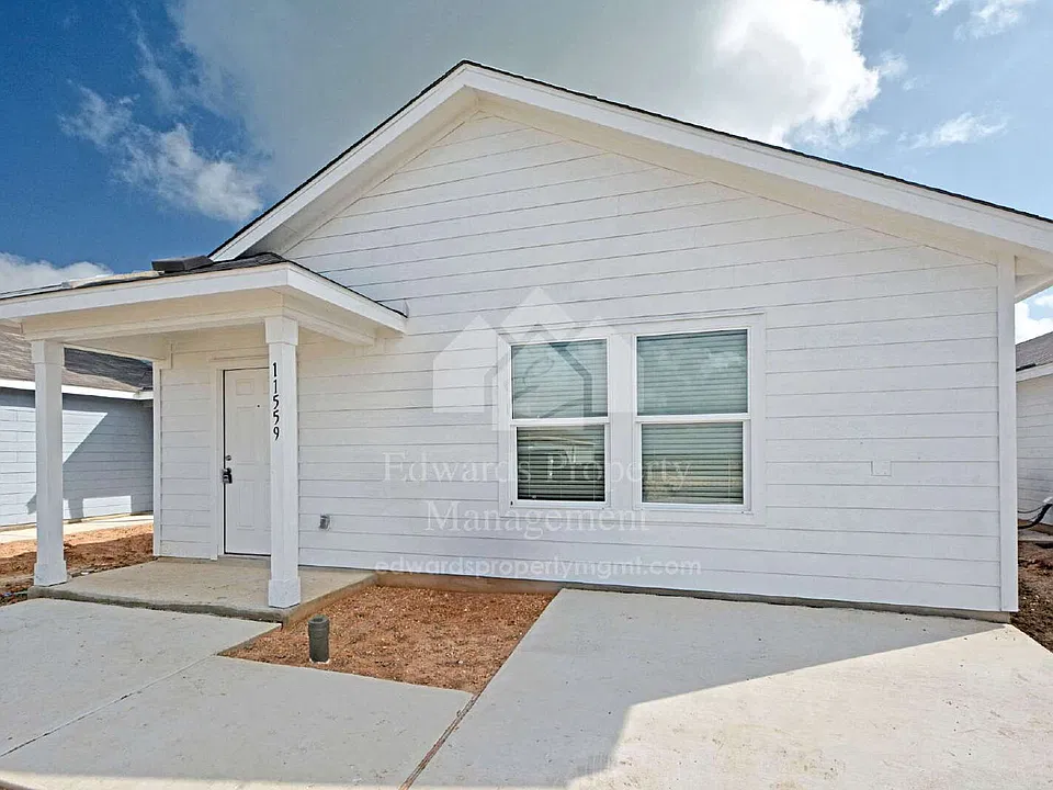 11559 Field Briar