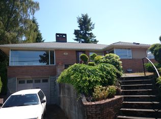 3910 55th Ave SW, Seattle, WA 98116