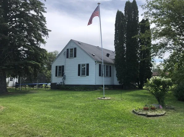 1601 4th Ave E, International Falls, MN 56649