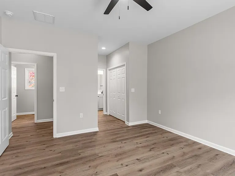 317 Ivanhoe Ave — Photo 16