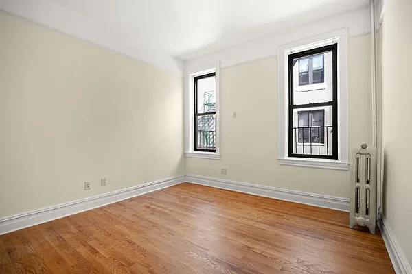 Rented by Compass | media 10