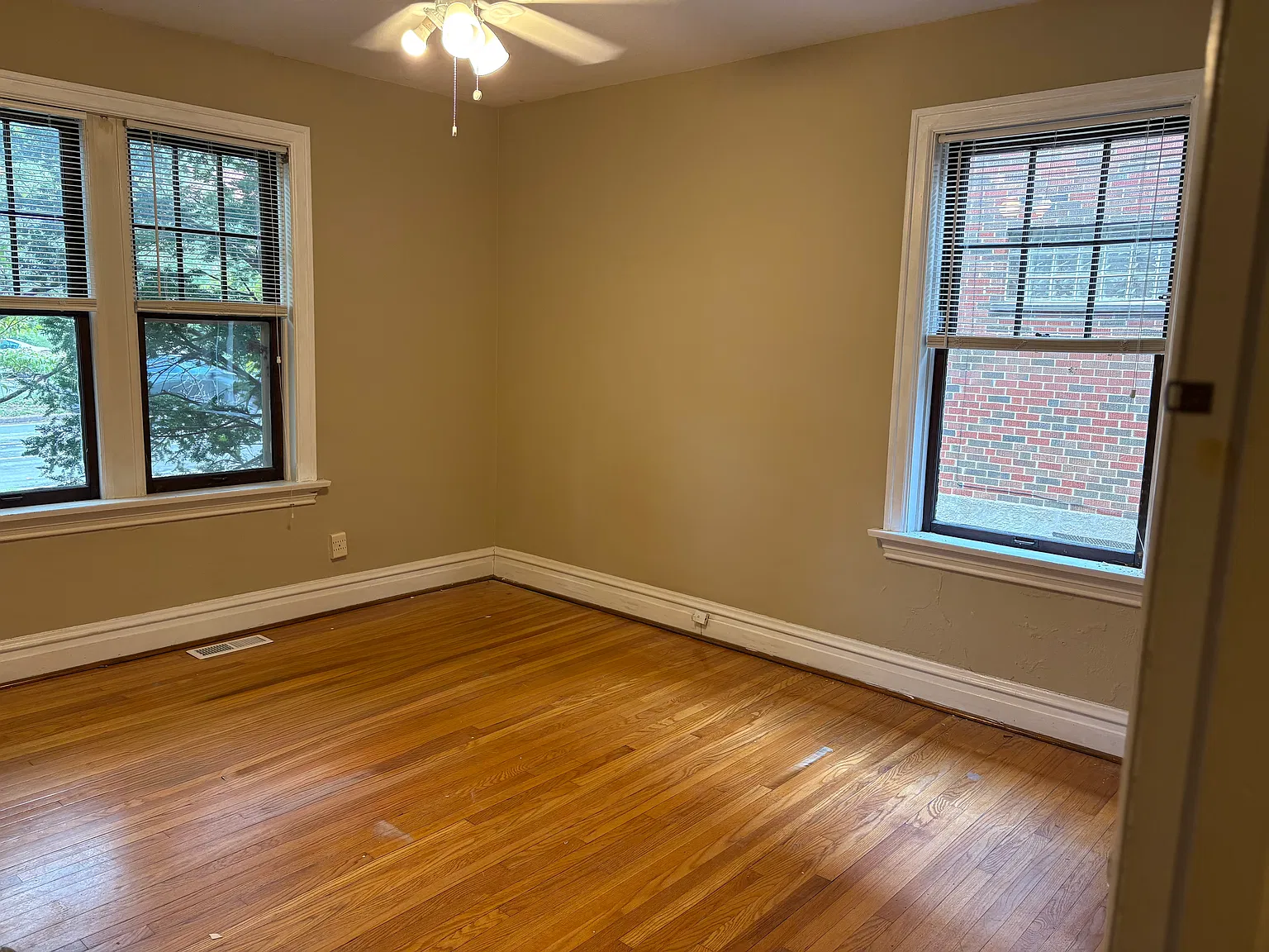 3 bed, 1800 sqft, $1,995 — Photo 4