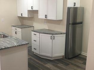 471 W 8th Ave #1, Homestead, PA 15120