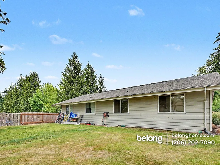 1215 Dumas Rd — Photo 2