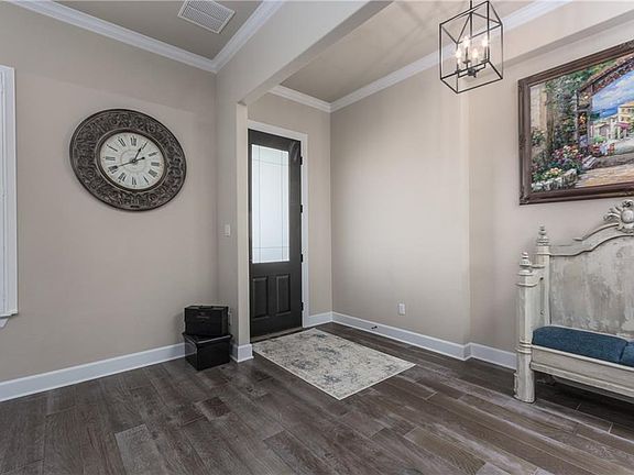 5th image of 161 Townes Ct