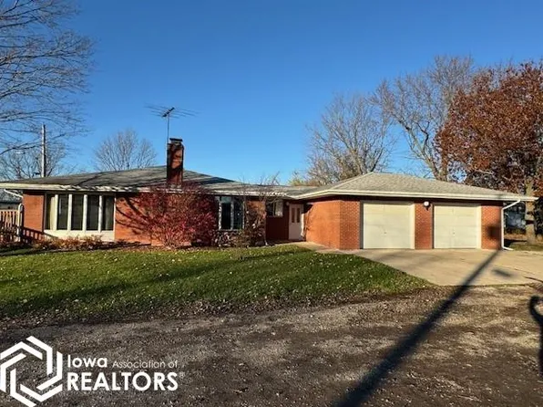 305 N John St, Moravia, IA 52571