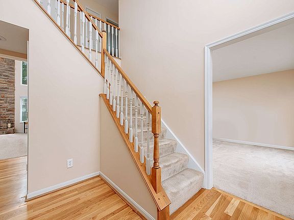 3rd image of 4251 Placepointe Dr