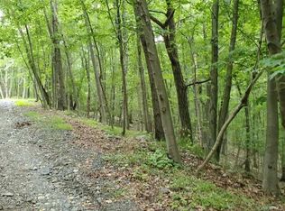 7 Forest Rd, Sloatsburg, NY 10974