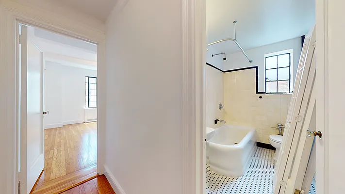 Rented by Bond New York | media 10