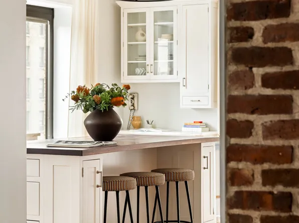 251 West 95th Street image 10 of 23