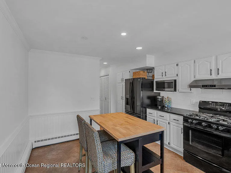64 Curtis Ave — Photo 27