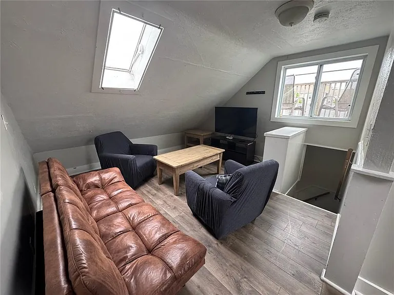 9 Ann St #2 — Photo 25