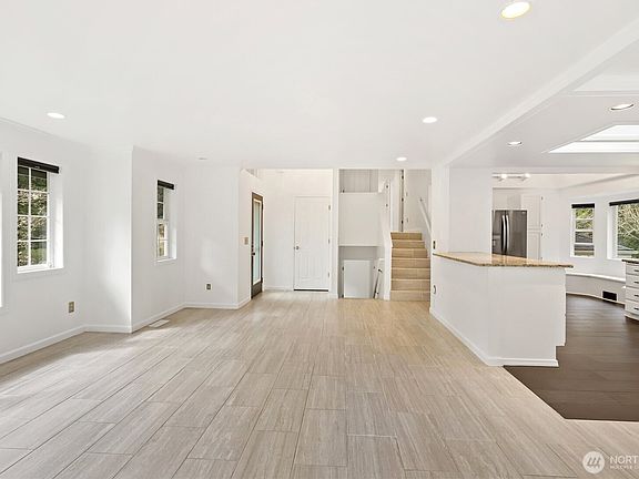 4th image of 1063 SW Depot Court