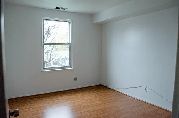 Rented by Compass | media 12
