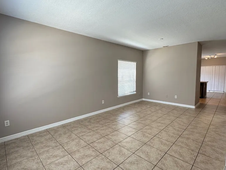 3560 Windleshore Way — Photo 4