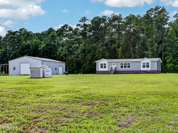 221 Myrtle Sholar Road, Wallace, NC 28466