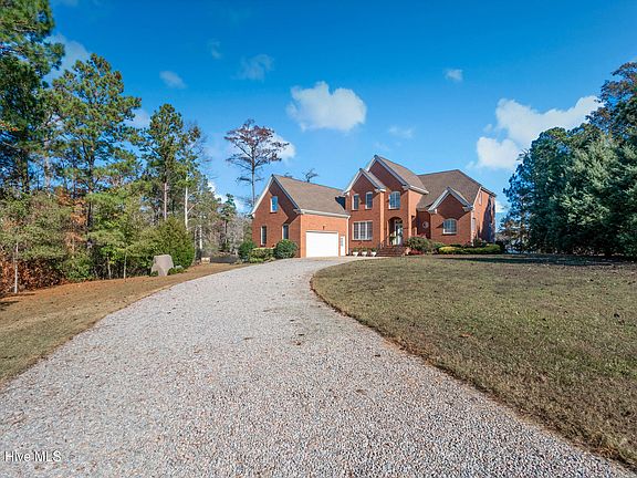 3rd image of 119 Lincoln Place